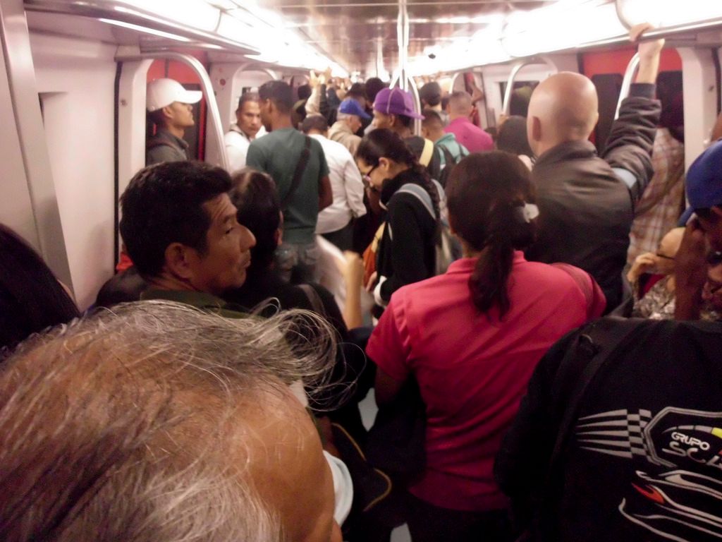 photo FALLA DEL METRO-CHACAO -CHACAITO 620160727 JACOB ATIRCOPY OSORIO 0004_zpsmhqe4lzp.jpg