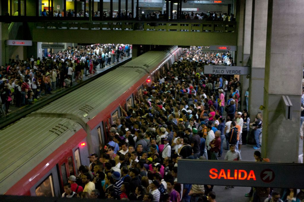 photo FALLA DEL METRO-CHACAO -CHACAITO20150726 JACOB ATIRCOPY OSORIO 0054_zps68ujmtj3.jpg