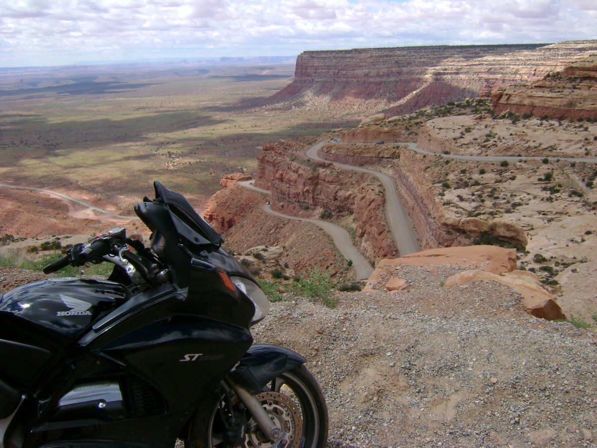 Sports screen vs no screen? ST1300Windshield