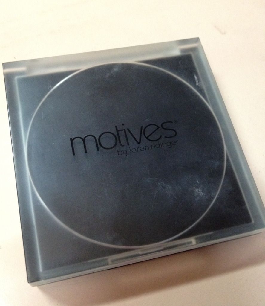 Motives Powder in Honey