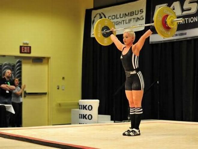 Samantha Wright female powerlifter