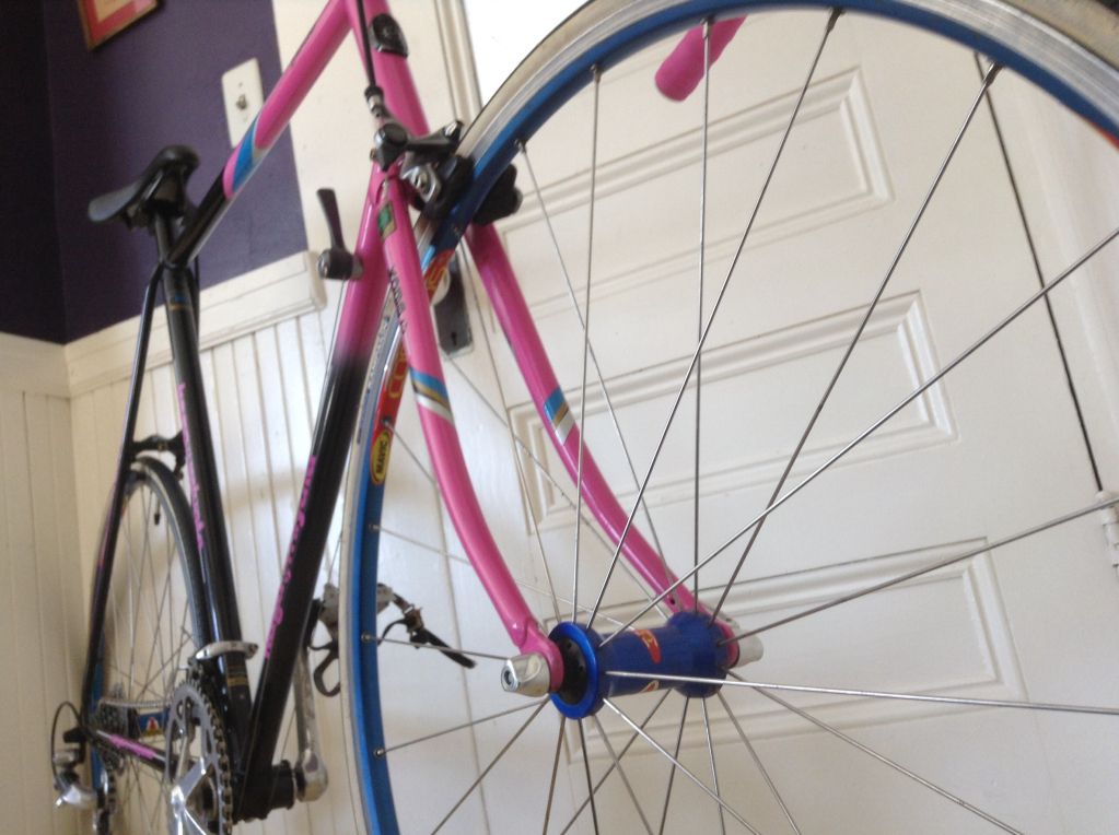 pink fixed gear bike